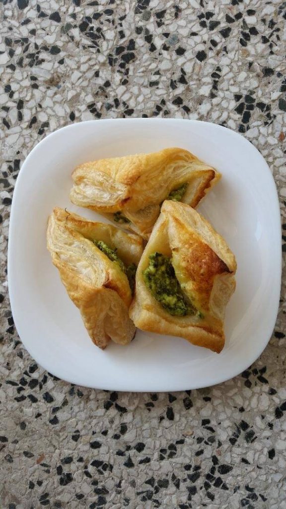 Spinach and Feta Puff Pastry Triangles